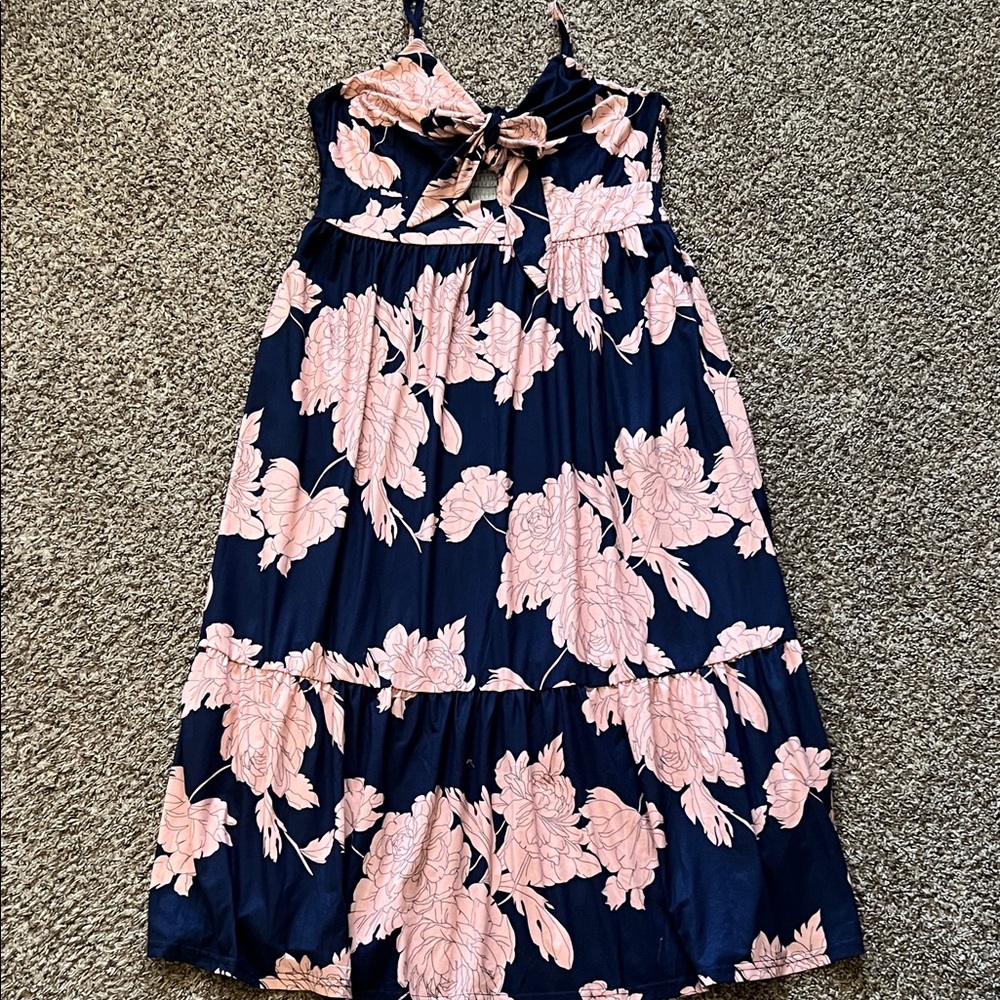 Elegant Floral Maxi Dress in Navy and Pink